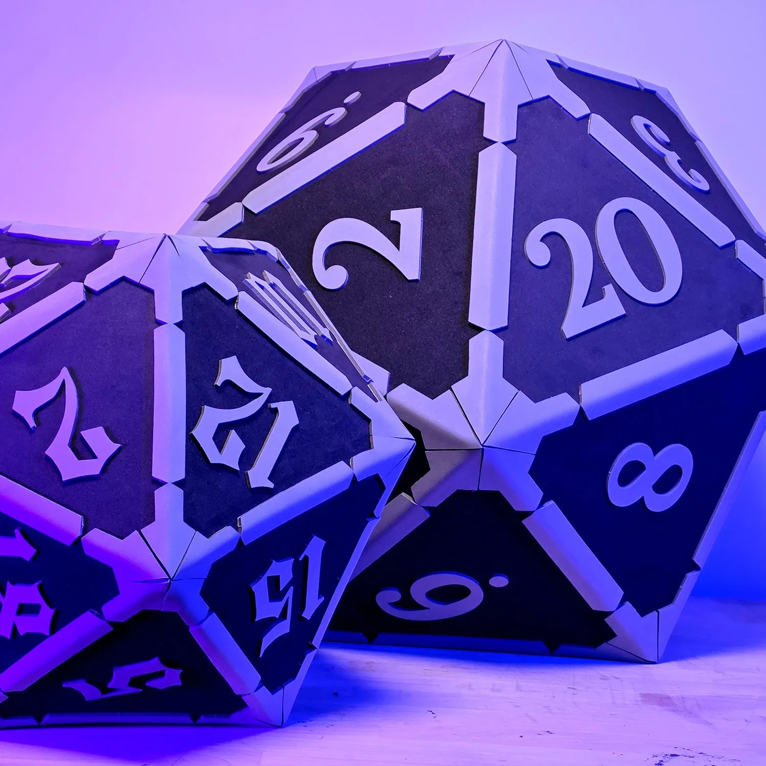 Giant D20 Kit