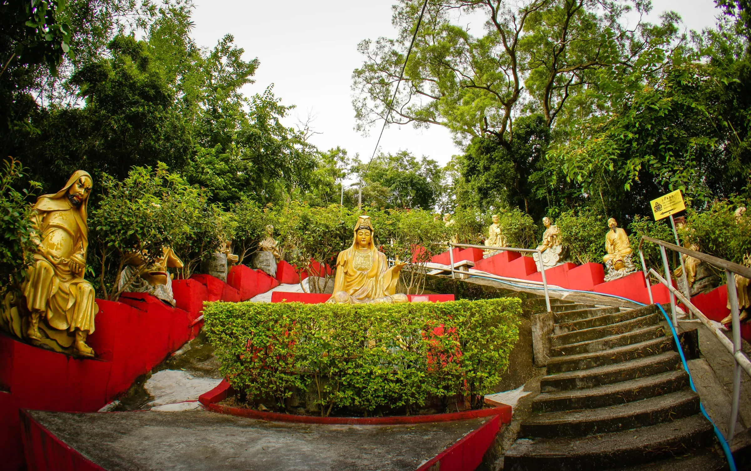 Ten Thousand Buddhas Monastery